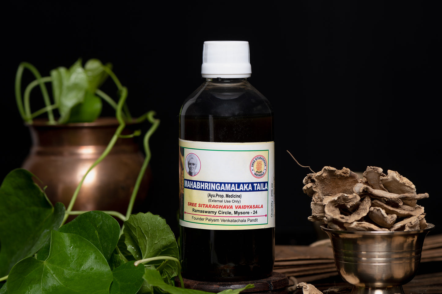 Maha Bhringamalaka Taila – Ayurvedic Herbal Oil for Head Massage & Hair Care